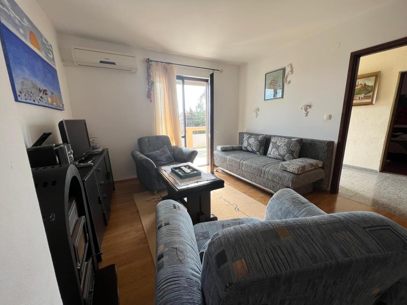 Cvitka Apartment Vir